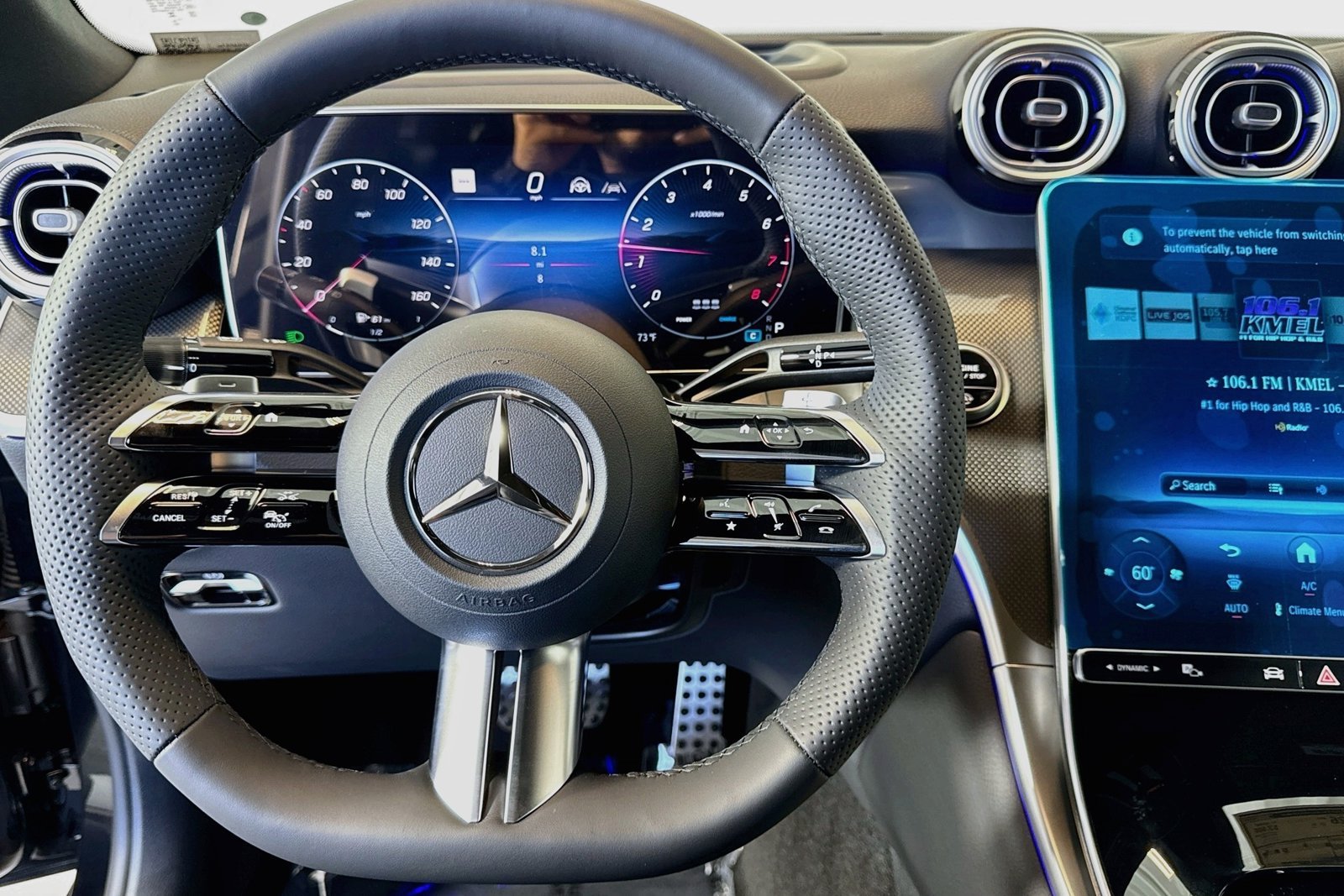 New 2027 Obsidian Black Metallic Mercedes-Benz GLC 300 image 11