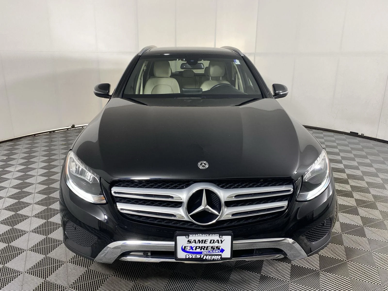 Used 2018 Obsidian Black Metallic Mercedes-Benz GLC 300 image 6