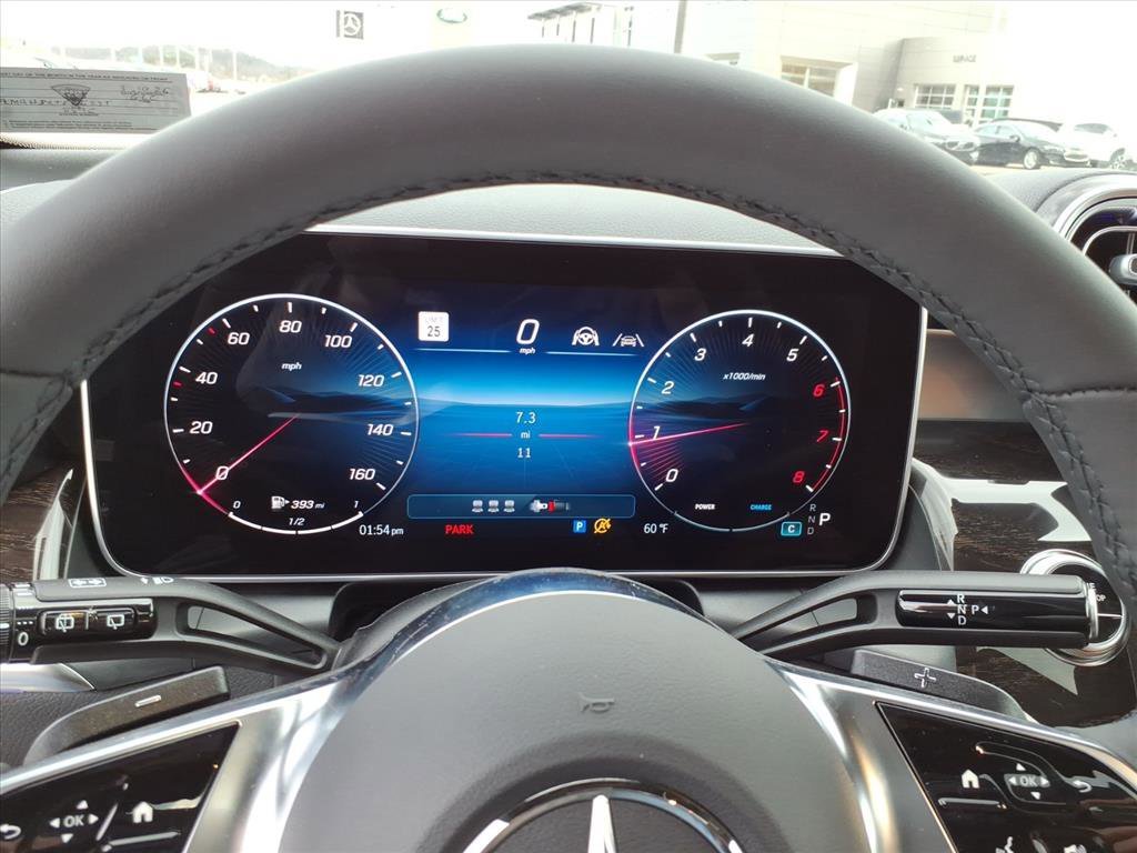 Used 2026 Graphite Grey Metallic Mercedes-Benz GLC 300 image 18