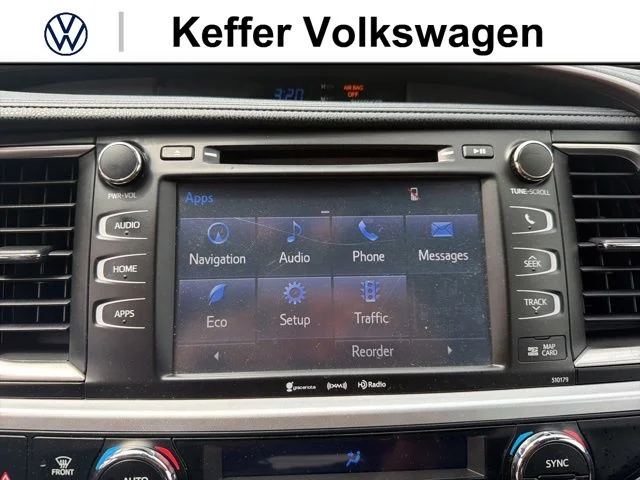 Used 2018 Blue Toyota XLE image 25