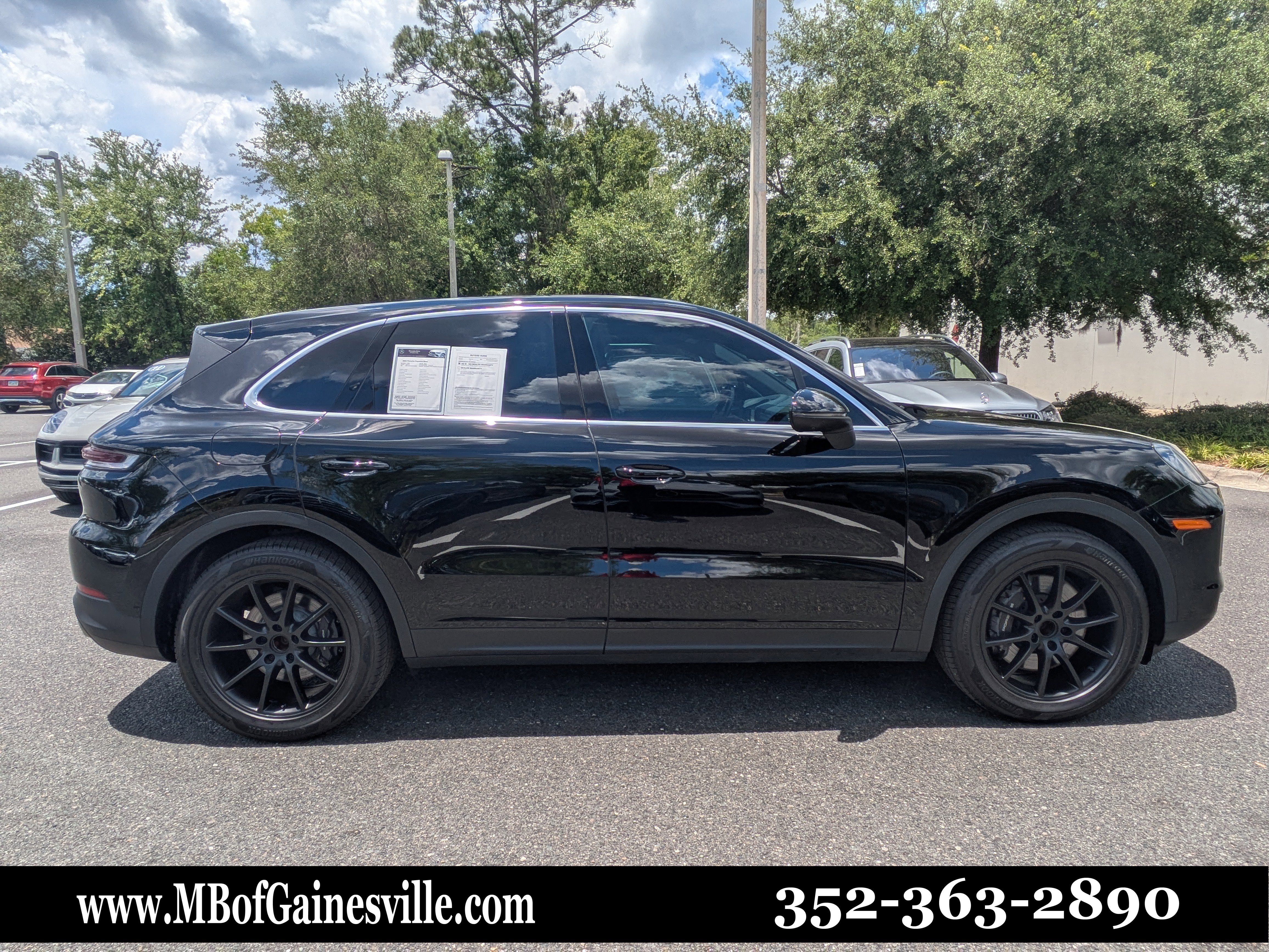 2024 Porsche Cayenne -'s photo