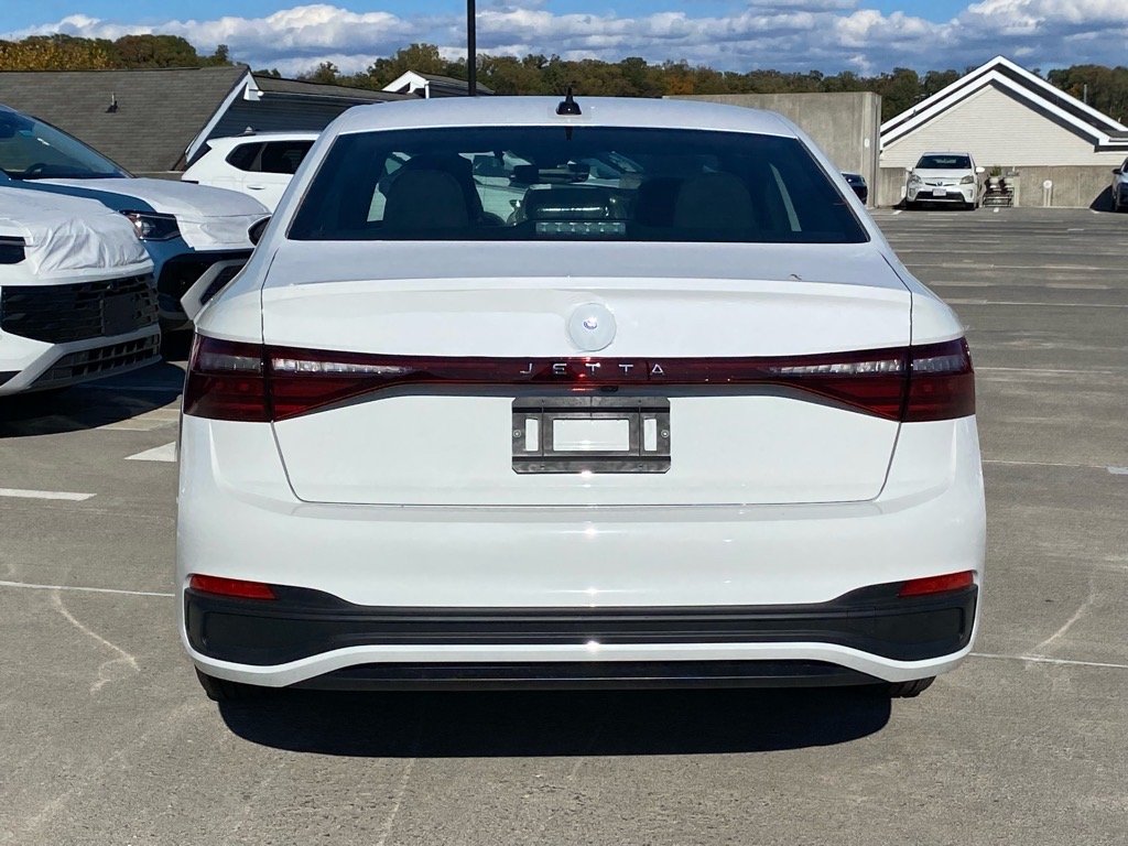 2026 Volkswagen Jetta Sport - Photo 4