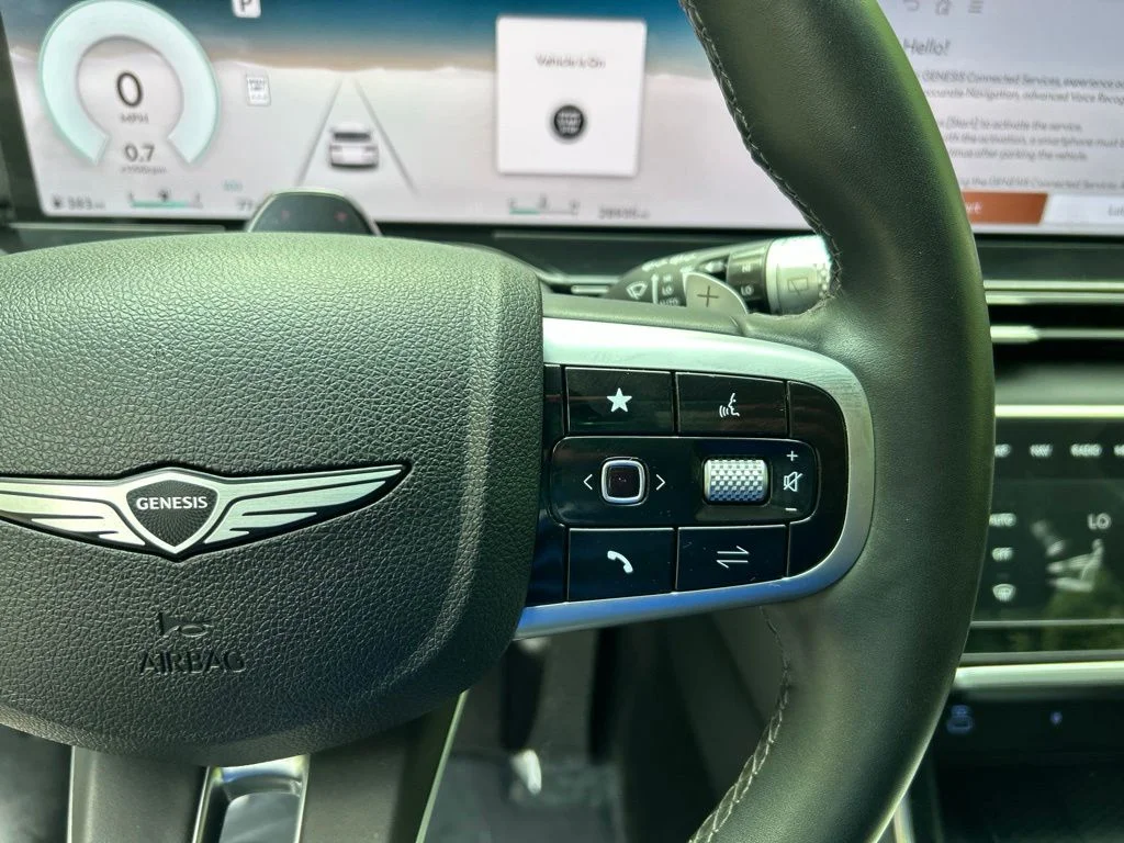 Used 2025 White Genesis 2.5T image 23