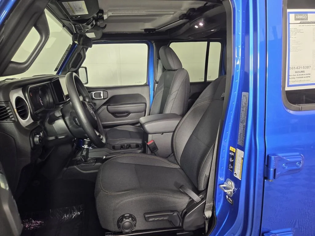Used 2025 Hydro Blue Pearlcoat Jeep Nighthawk image 10