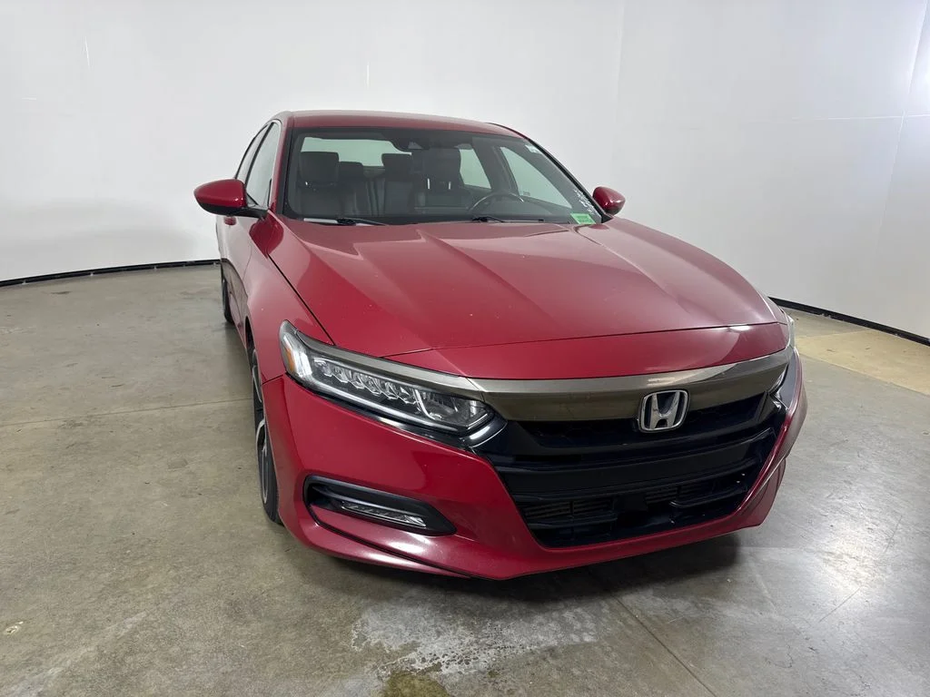 1HGCV1F38KA052562