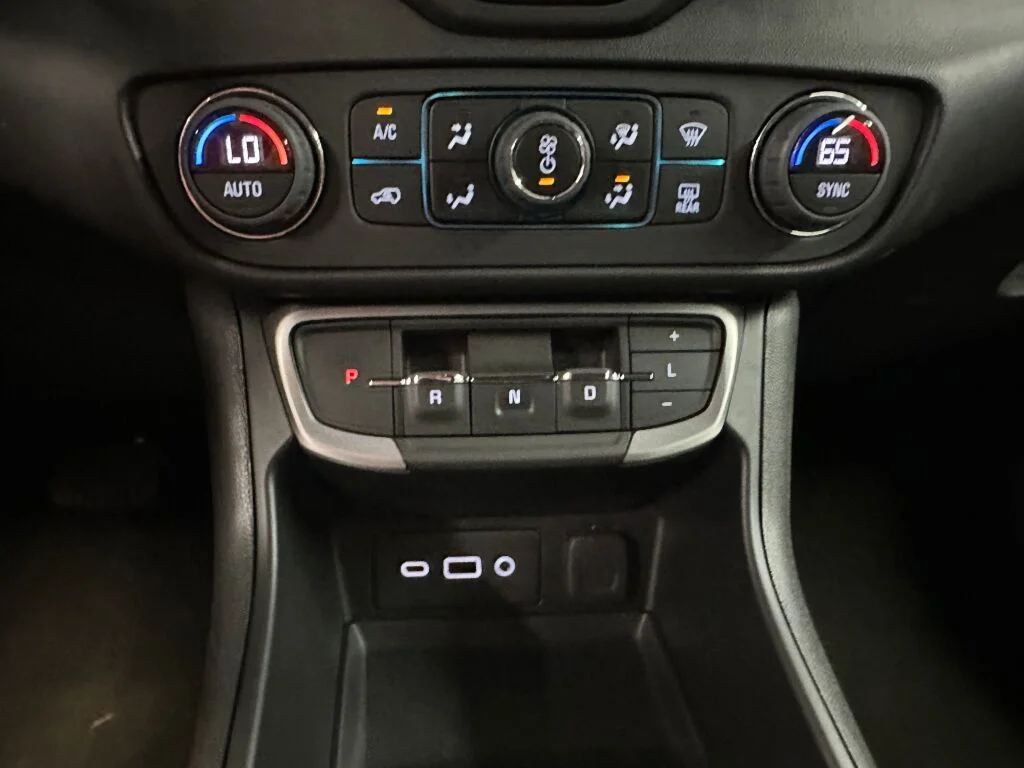 2023 GMC Terrain SLE - Photo 14