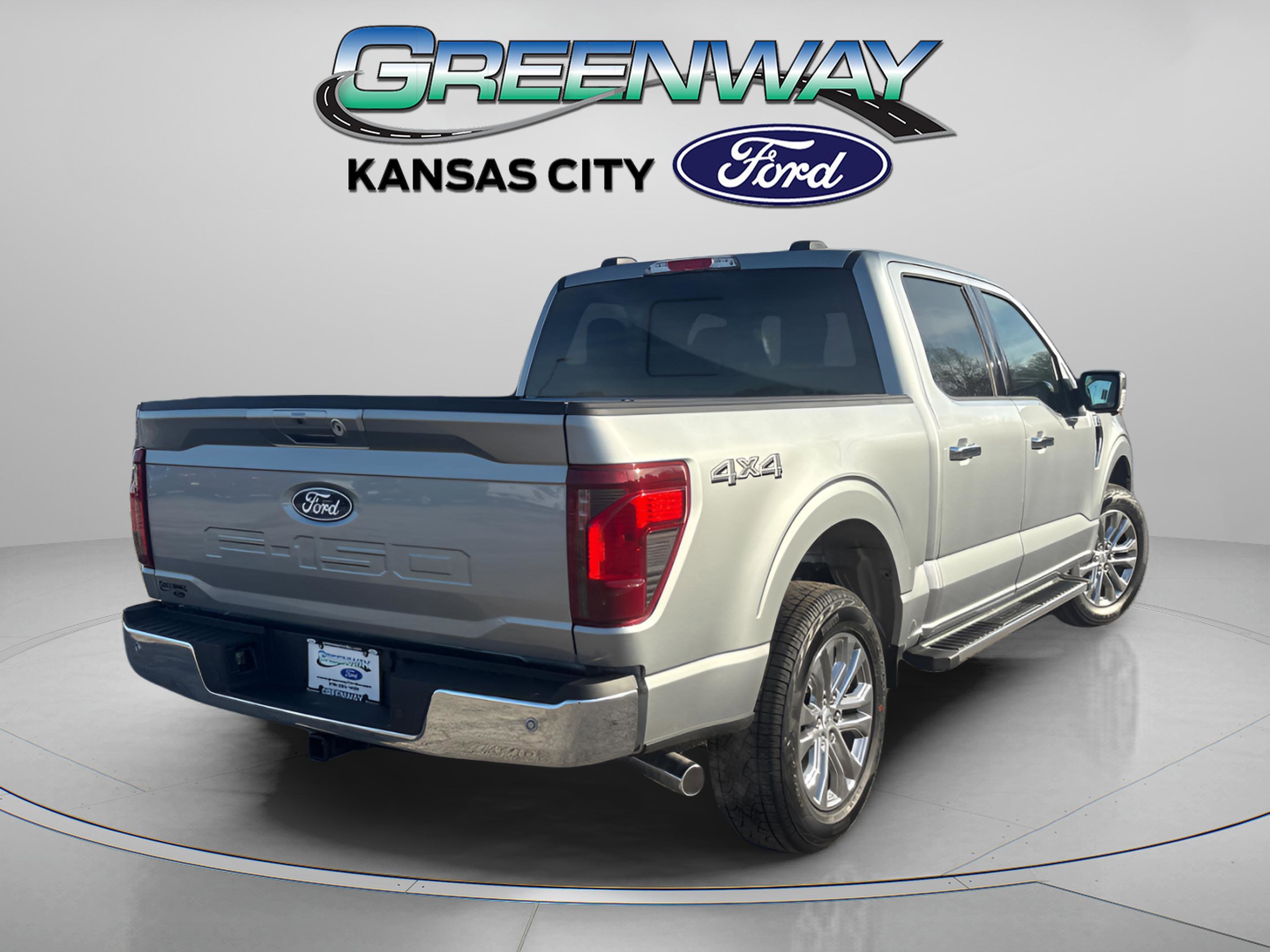 New 2026 Iconic Silver Metallic Ford XLT image 8