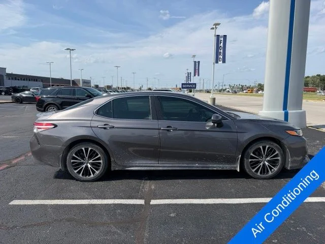 Used 2020 Predawn Gray Mica Toyota SE image 4