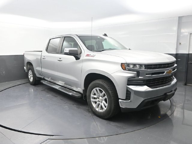 Used 2020 Silver Chevrolet LT image 10