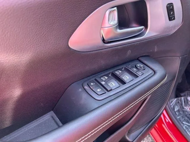 2026 Chrysler Pacifica Limited - Photo 32