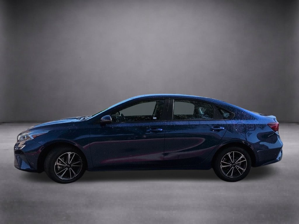 Used 2023 Blue Kia LXS image 5