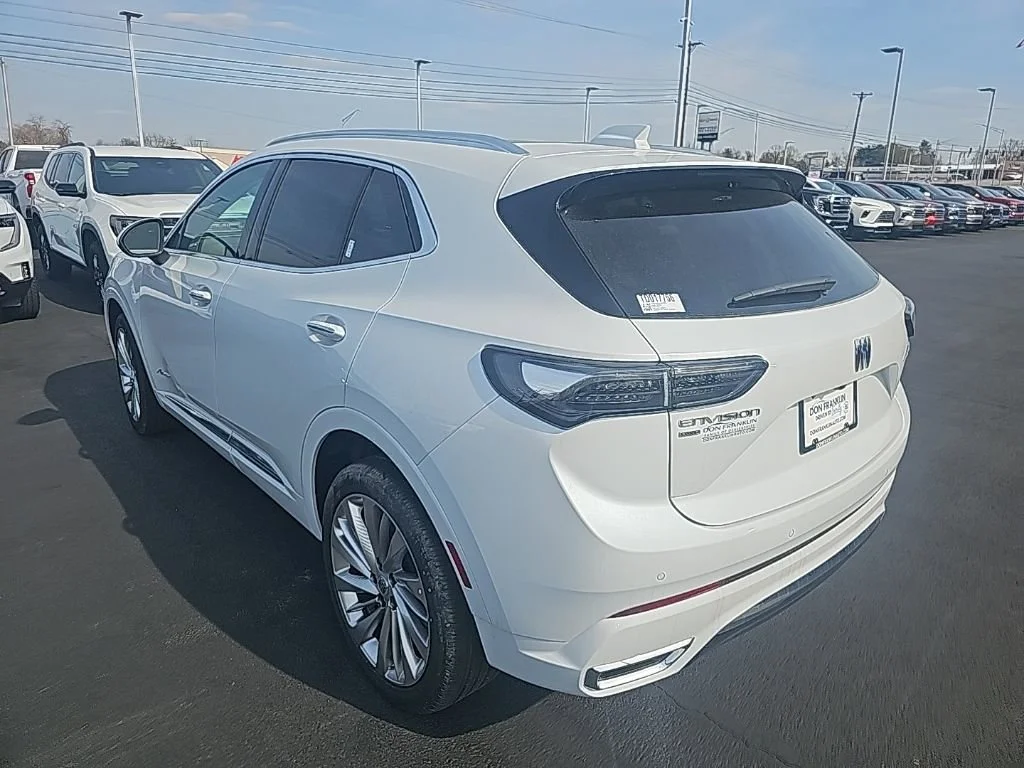 New 2026 Iridescent White Tricoat Buick Avenir image 7