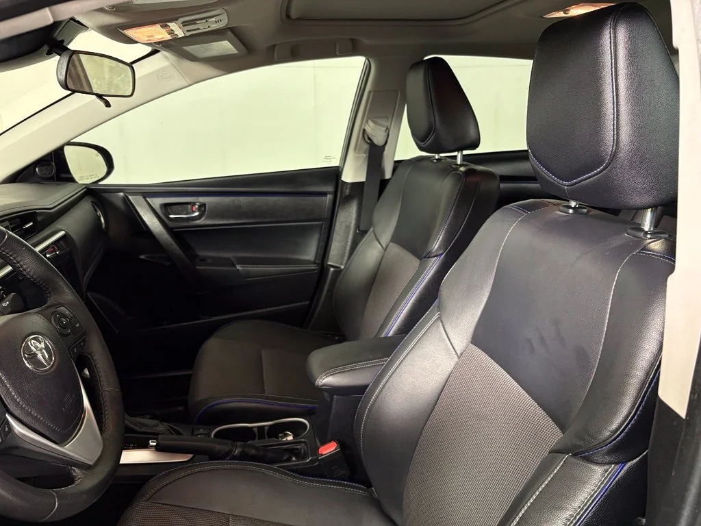 Used 2018 Gray Toyota SE image 16