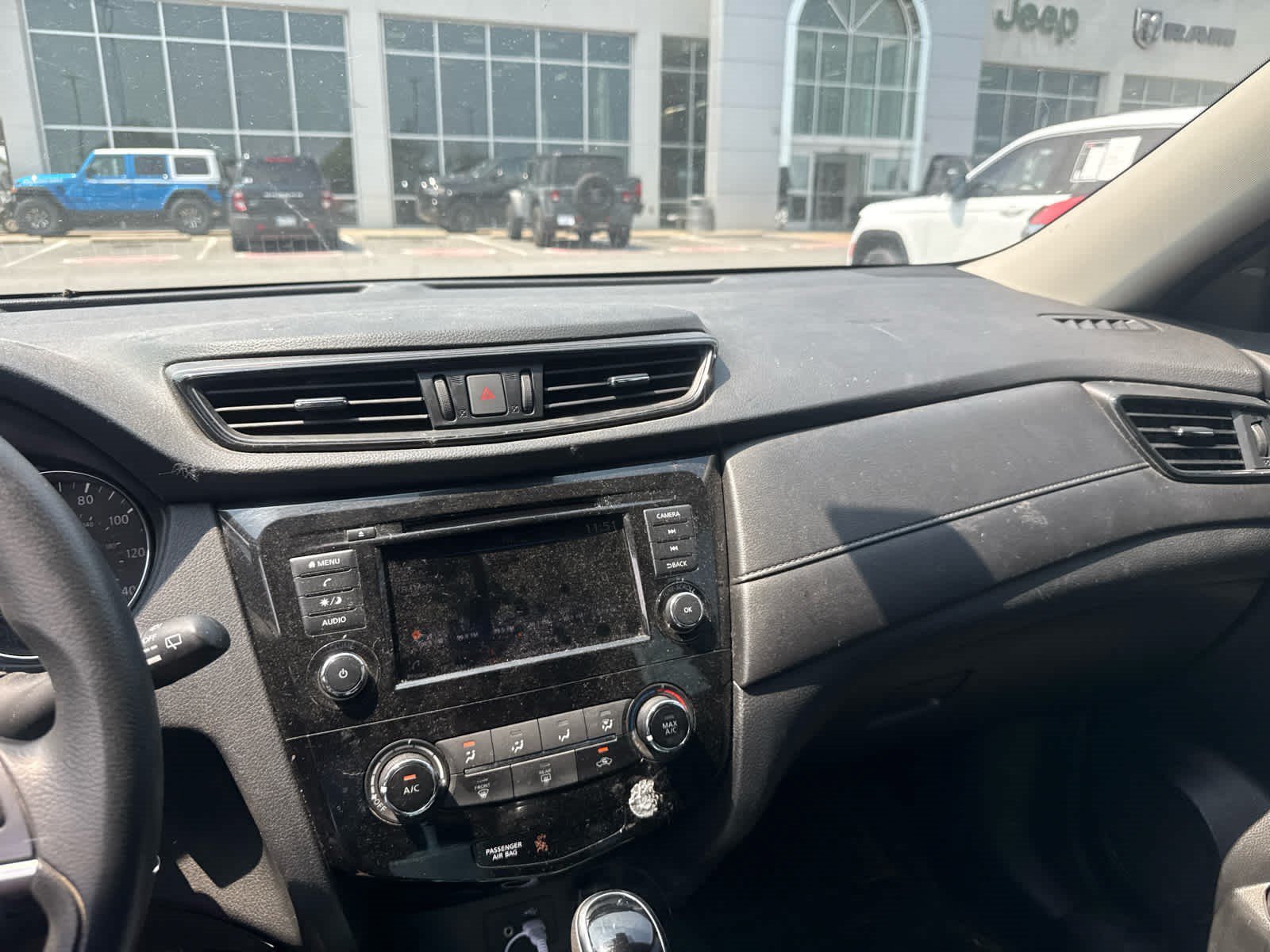 Used 2019 Brilliant Silver Metallic Nissan S image 7