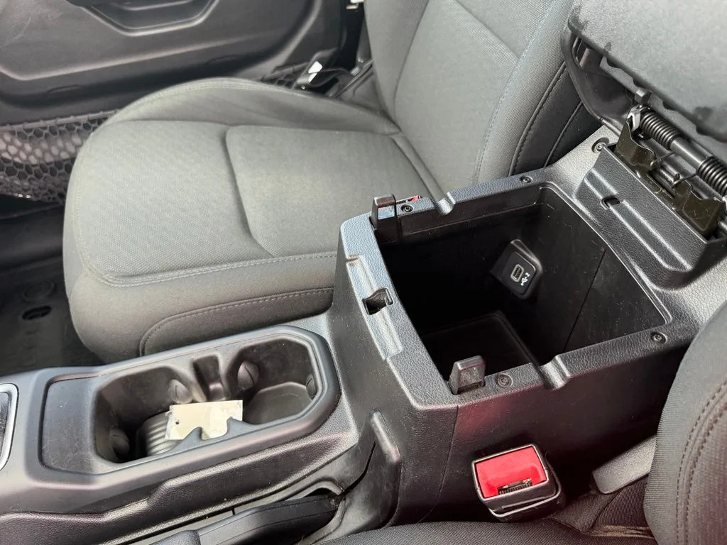 Used 2020 Black Jeep Sport image 26
