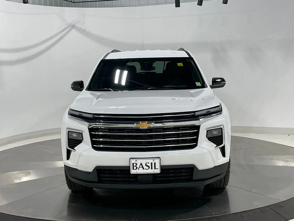 Used 2026 White Chevrolet LT image 9