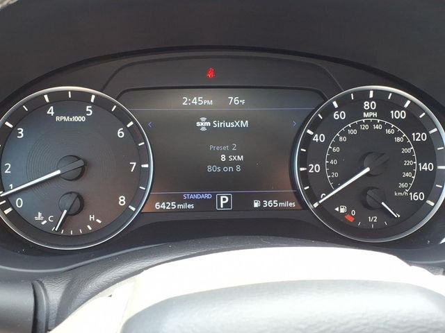 Used 2025 White INFINITI LUXE image 14