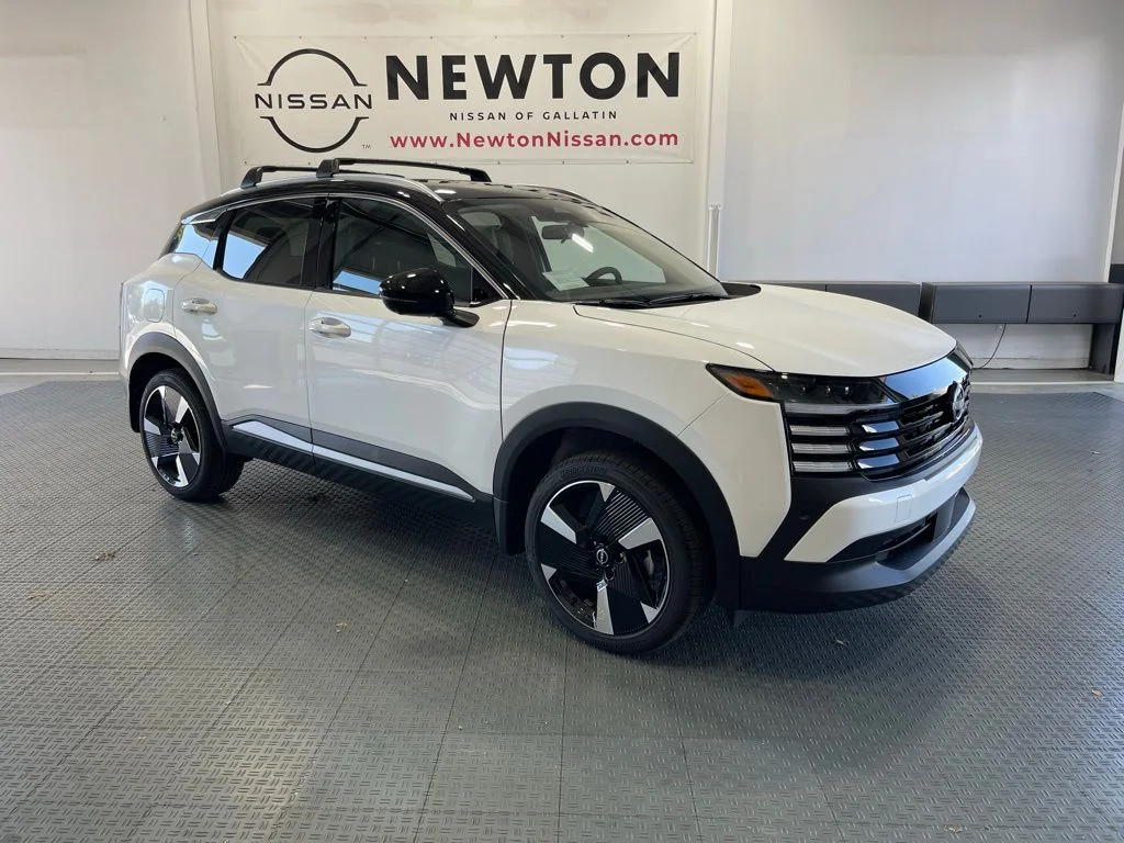 New 2026 Aspen White TriCoat / Super Black Two-tone Nissan SR image 2
