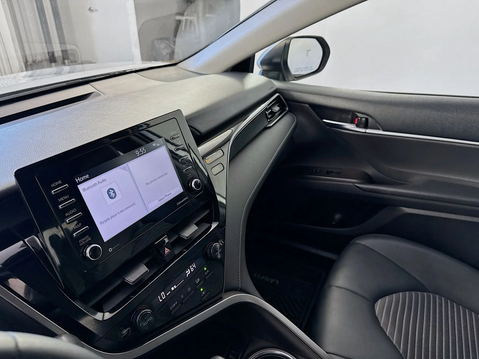 Certified Used 2022 Silver Toyota SE image 6