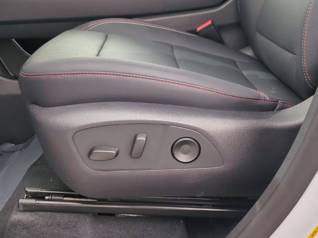 2026 Chevrolet Traverse Z71 - Photo 24