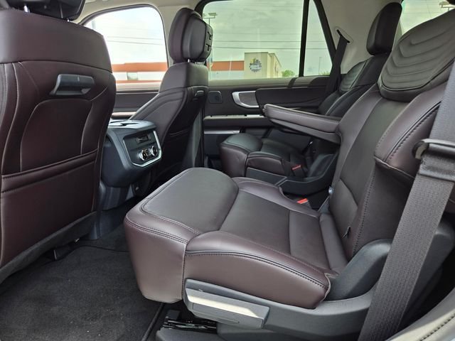New 2026 Glacier Gray Metallic Tri-Coat Ford Platinum image 6