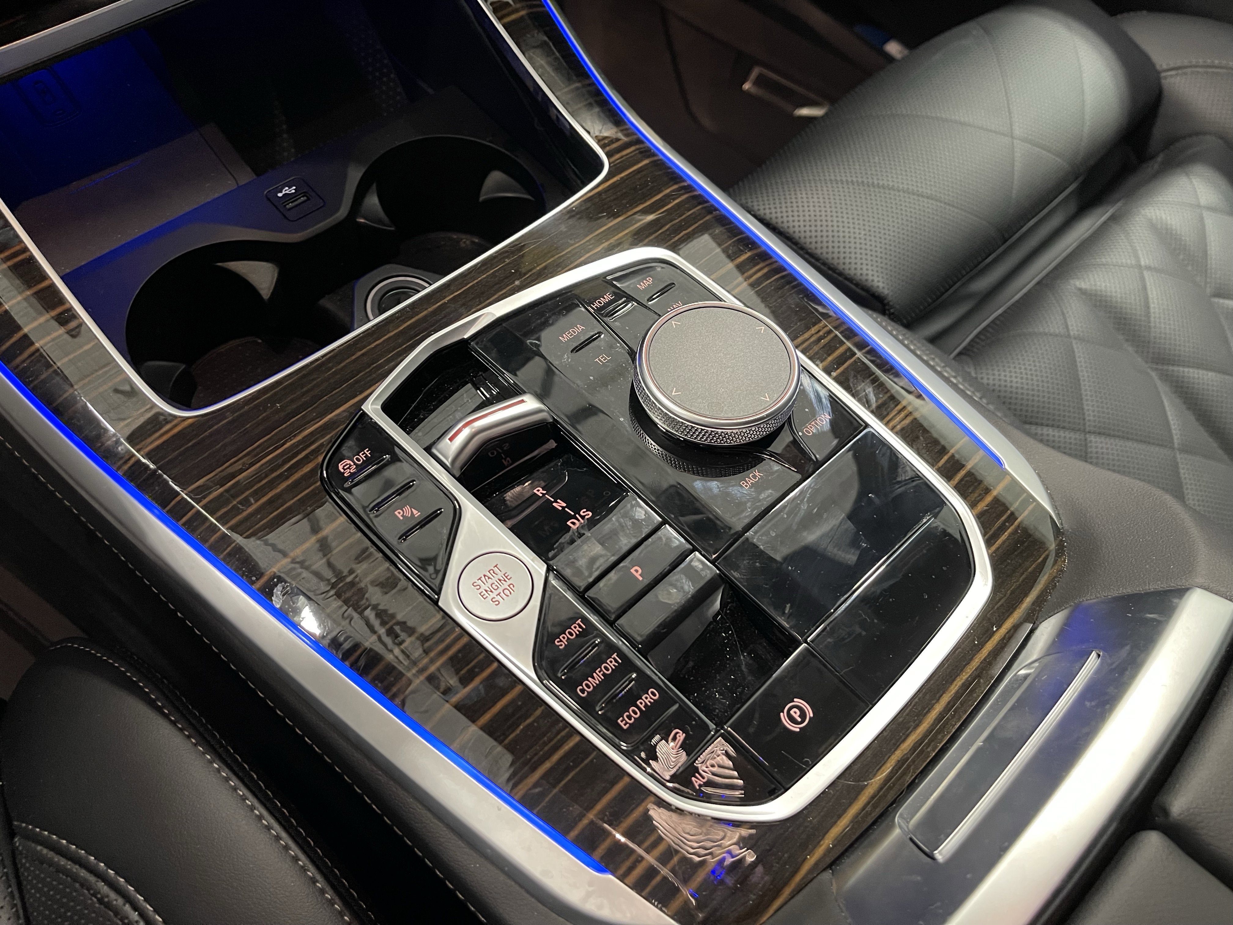 Used 2026 SKYSCRAPER GREY M BMW xDrive40i image 12