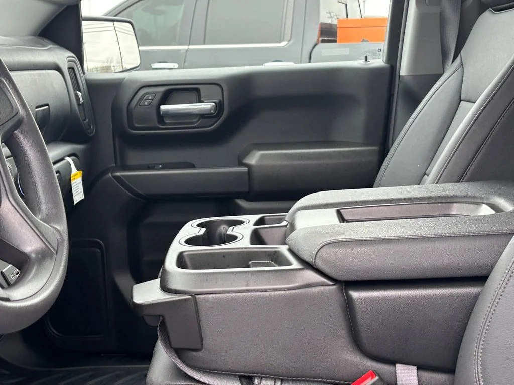 Used 2025 White Chevrolet WT image 13