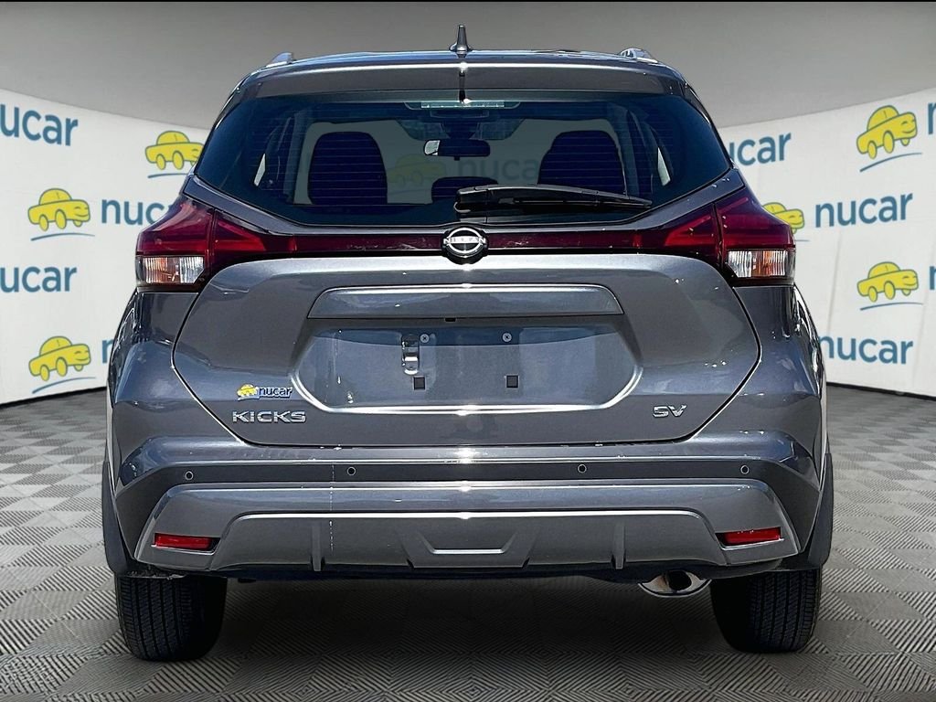 Used 2024 Gun Metallic Nissan SV image 5