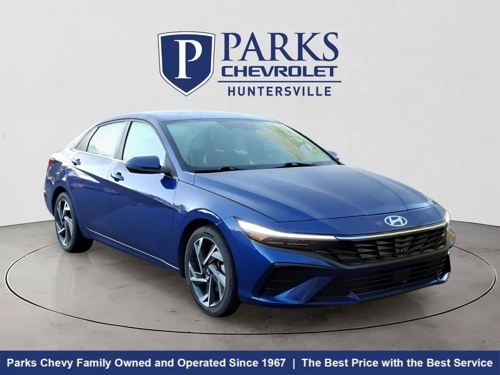 Used 2025 Blue Hyundai Limited image 1