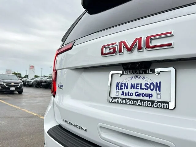 2026 GMC Yukon AT4 - Photo 10