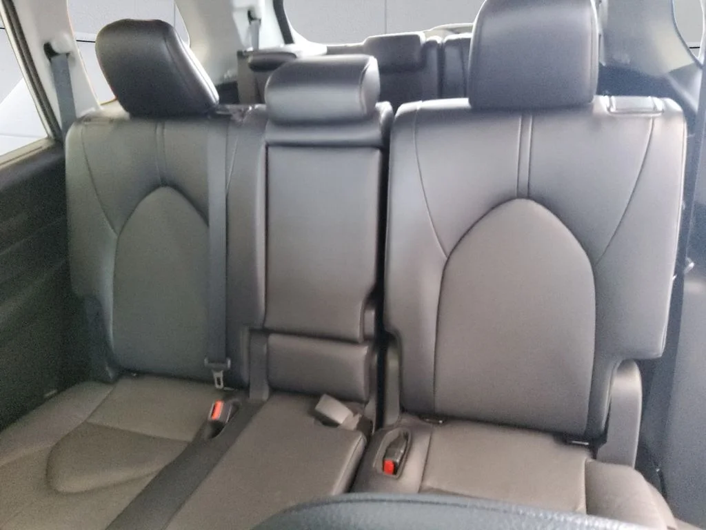 Used 2024 Silver Toyota XLE image 18