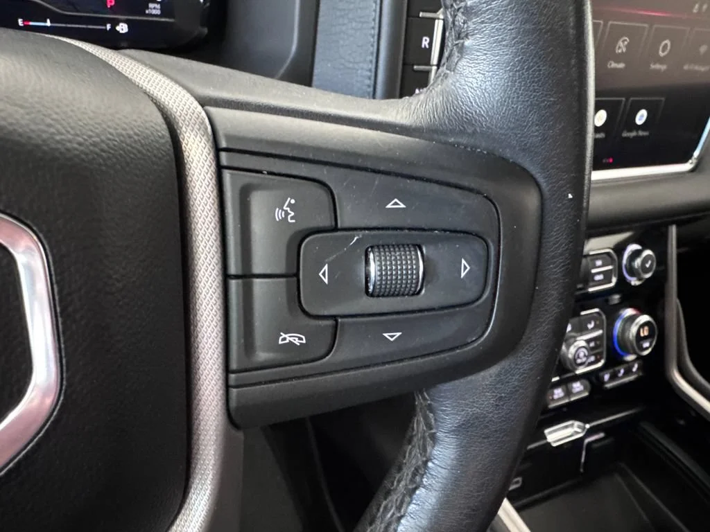 Used 2022 Onyx Black GMC Denali image 18