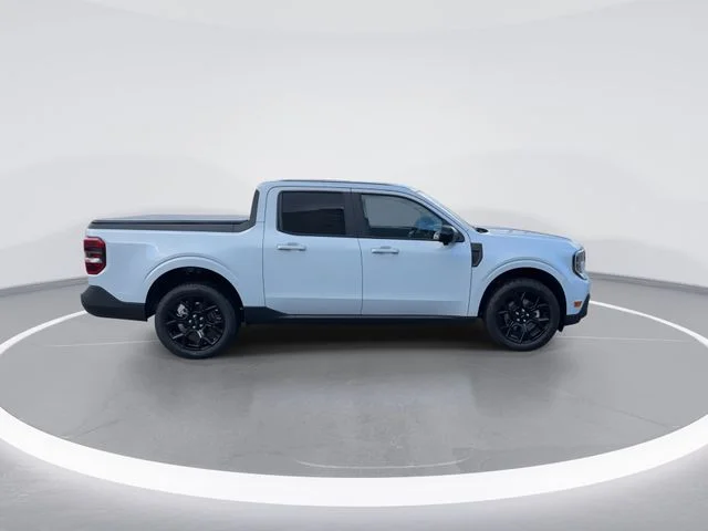 Used 2026 White Ford Lariat image 8