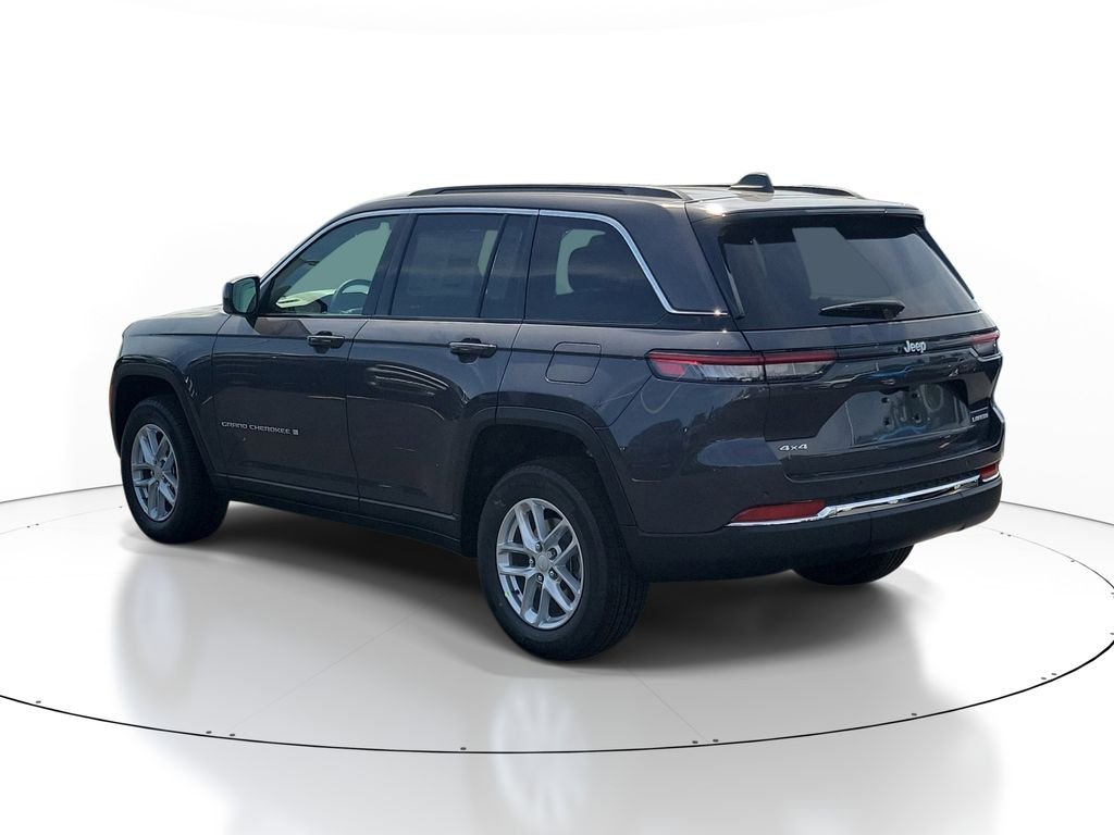 New 2026 Baltic Gray Metallic Clearcoat Jeep Laredo X image 3