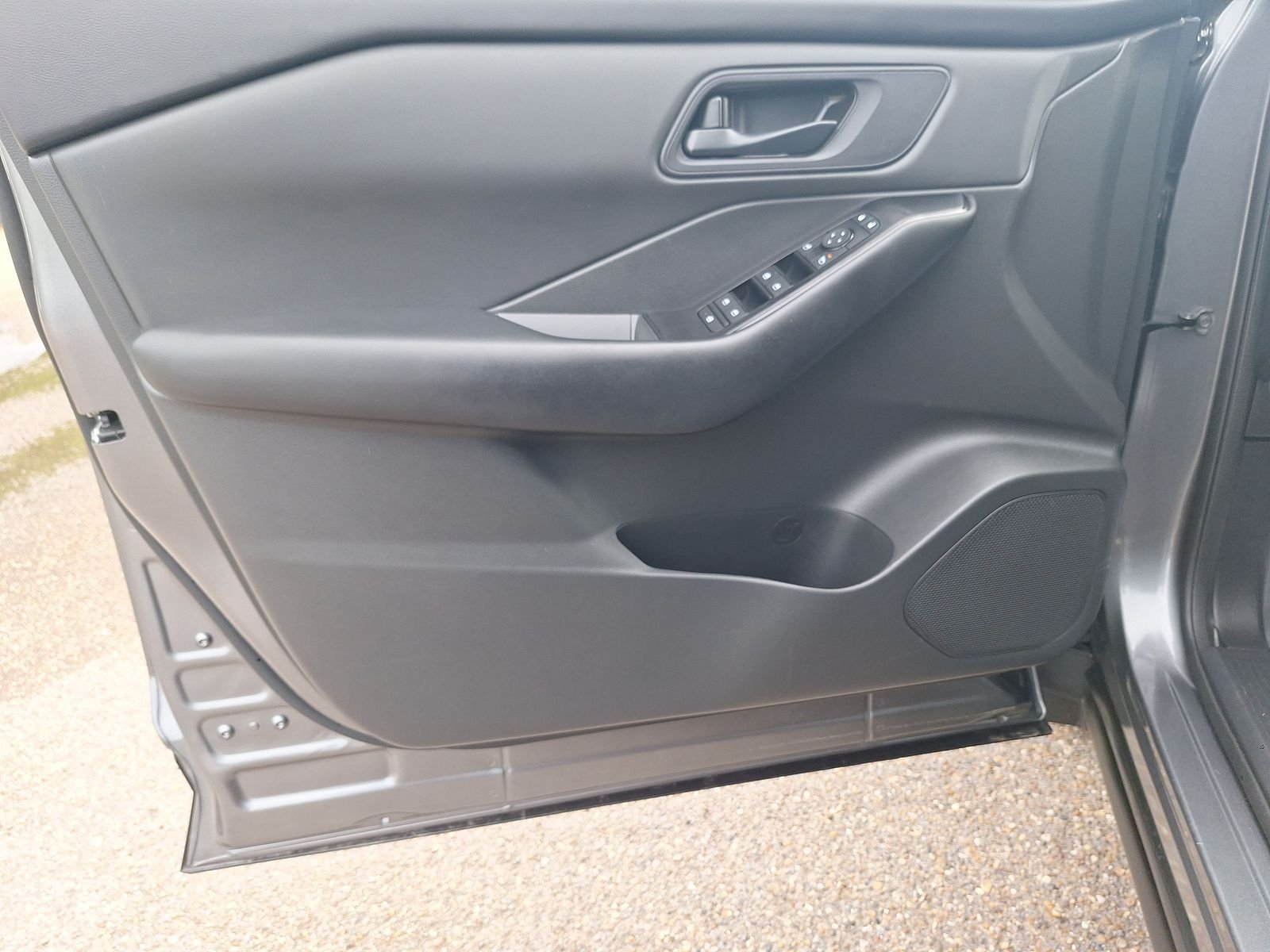 Used 2025 Gray Nissan S image 10