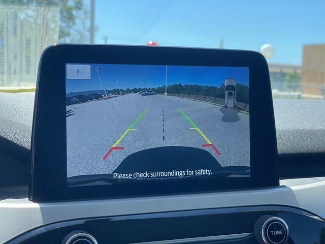 Used 2022 Silver Ford SEL image 26