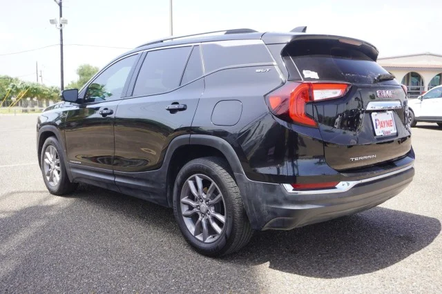 Used 2022  GMC SLT image 11