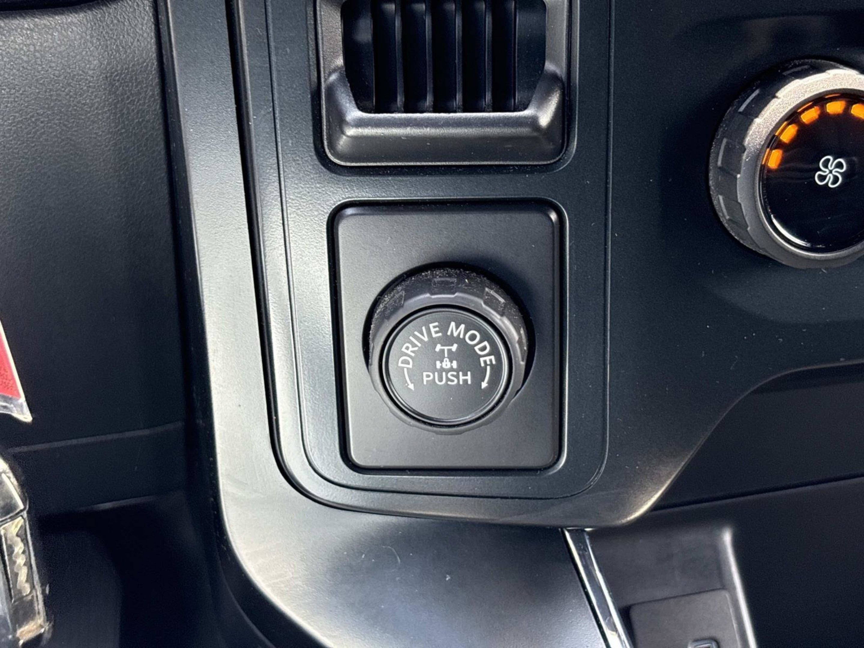Used 2022 Black Metallic Ford XL image 30