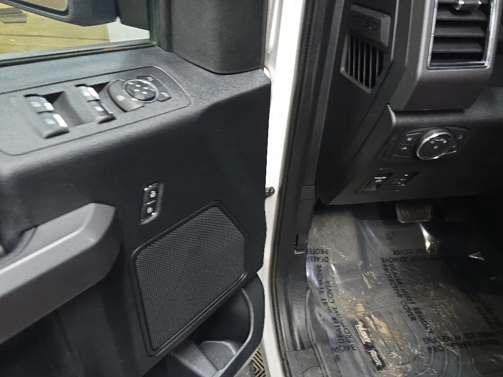 Used 2020 White Ford XLT image 28