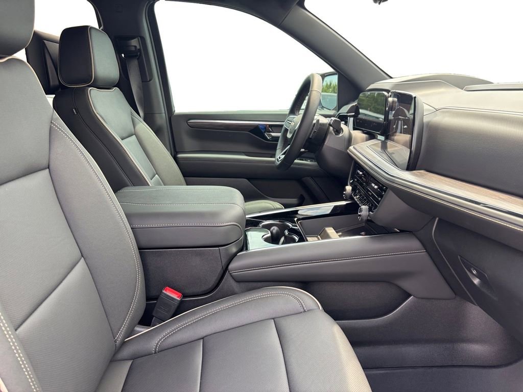 New 2026 Sterling Gray Metallic Chevrolet Premier image 29