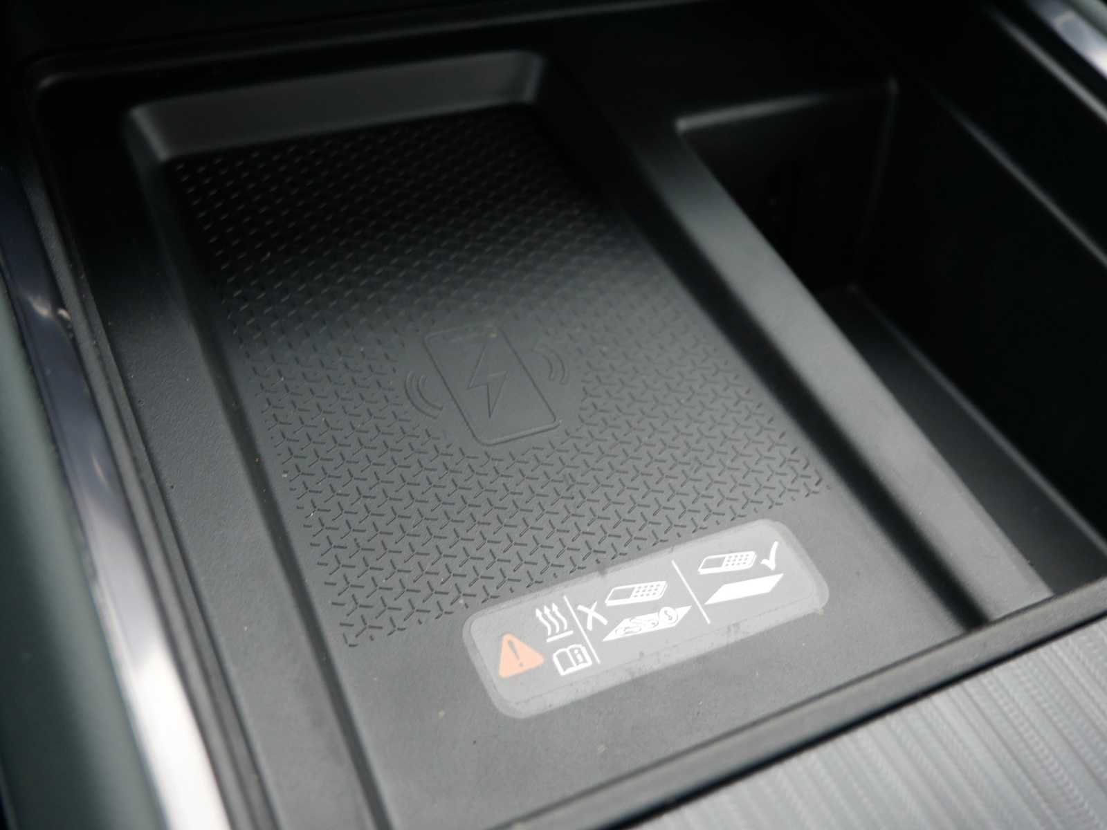 2026 GMC Acadia AT4 - Photo 21