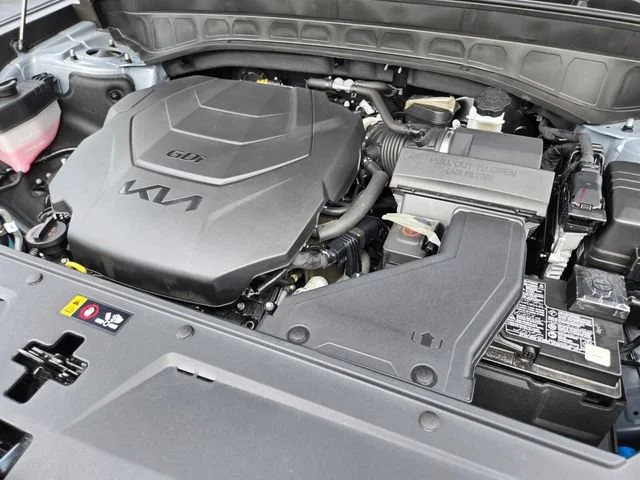 Used 2025 Everlasting Silver Kia EX image 24
