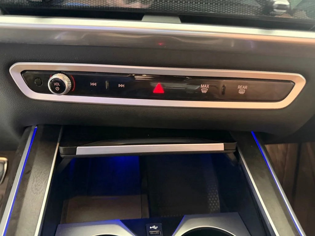 Used 2023 Gray BMW xDrive40i image 56