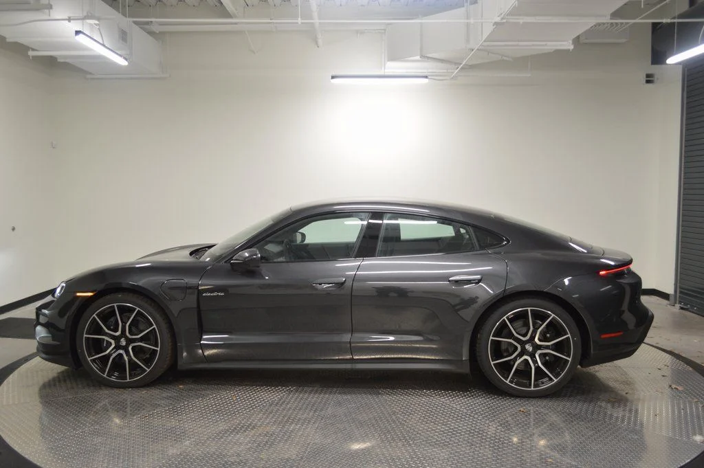 Used 2025 Slate Grey Neo Porsche 4 image 2