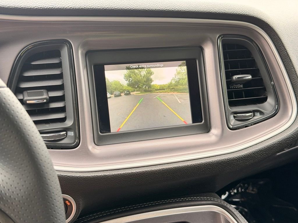 Used 2022 Green Dodge SXT image 30
