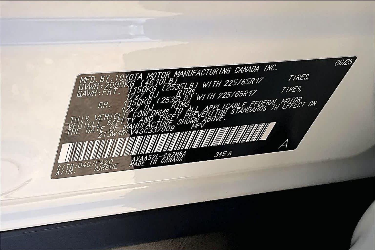 Used 2025 Ice Cap Toyota XLE image 37