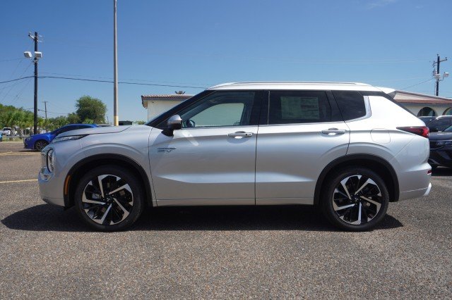 2025 Mitsubishi Outlander Plug-in Hybrid SEL - Photo 13