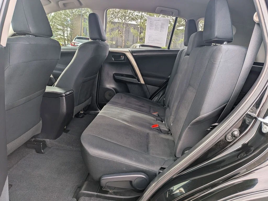 Used 2015 Black Toyota LE image 18