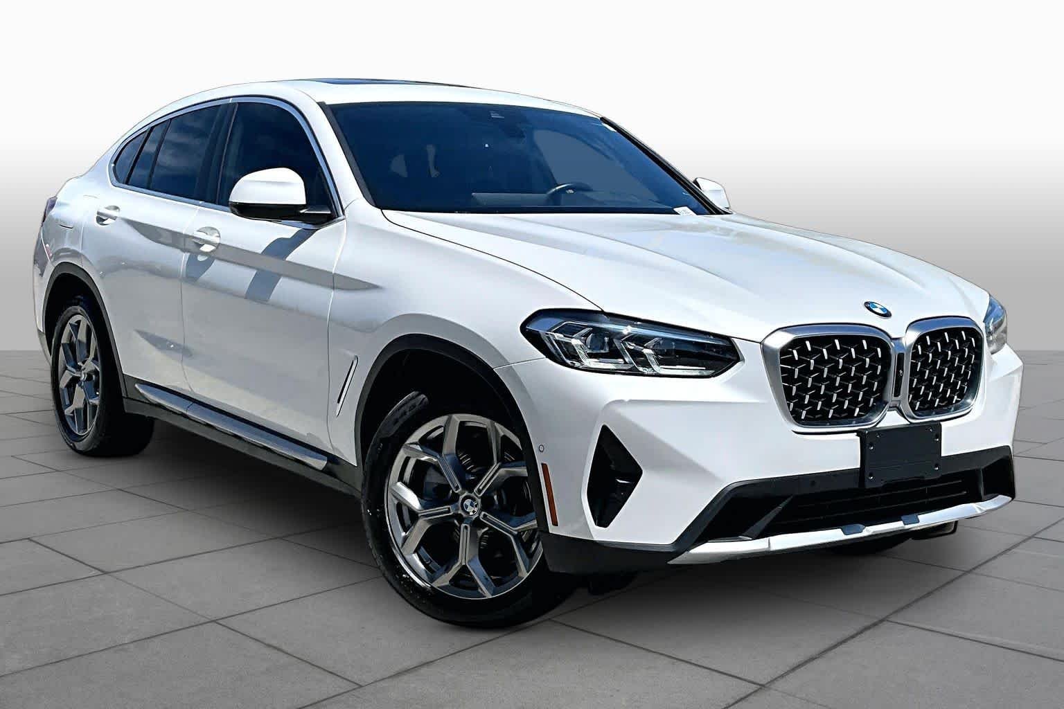 Used 2024 Alpine White BMW xDrive30i image 3