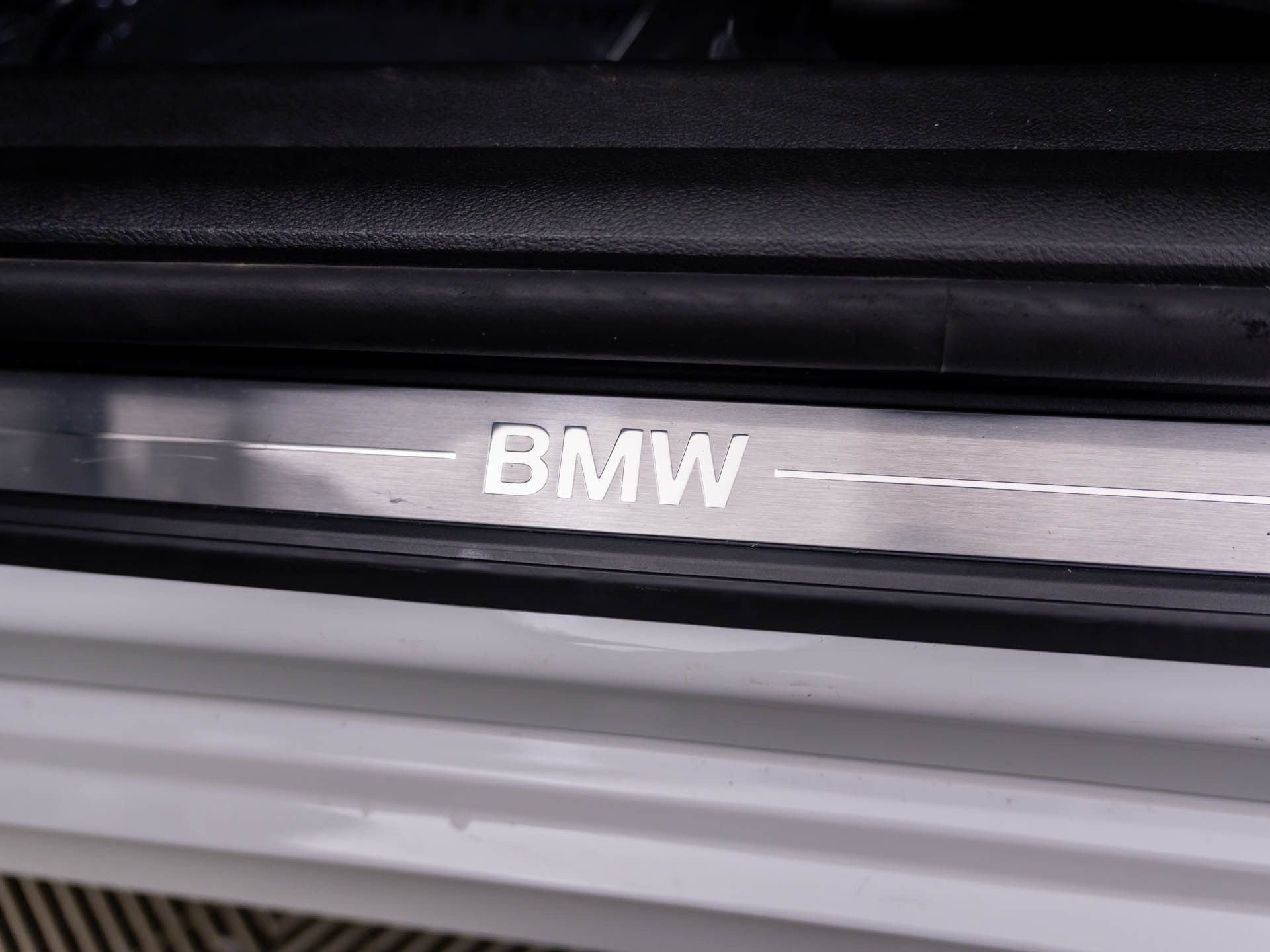 Certified Used 2025 Alpine White BMW 330i xDrive image 11